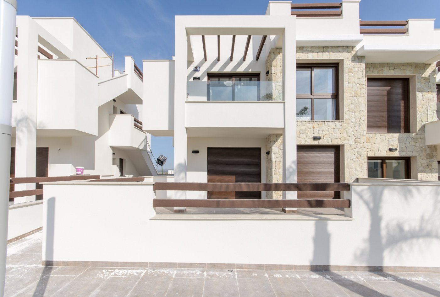 
												NEUBAU, MODERNE WOHNANLAGE, ERDGESCHOSSAPARTMENTS 2 SCHLAFZIMMER, IN LOS BALCONES, TORREVIEJA.
 
Dieses 63m2 große Apartment im Erdgescho