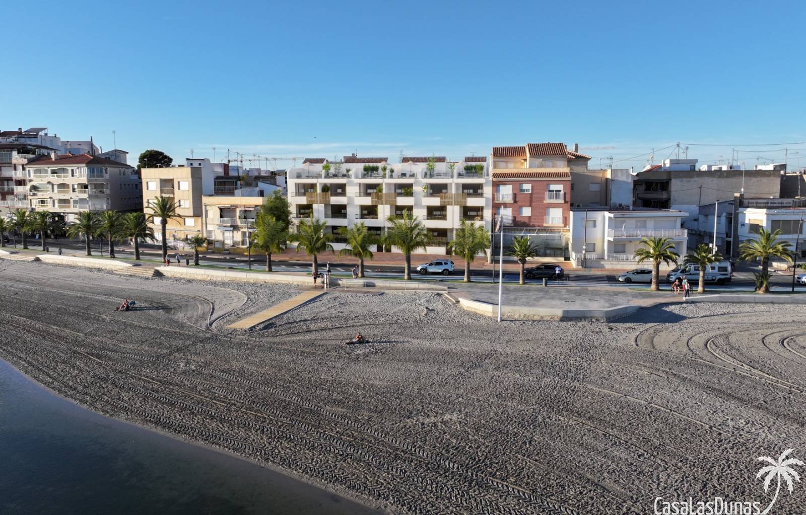  Dieser neue Komplex wird in der ersten Reihe des Strandes von San Pedro del Pinatar gebaut. Insgesamt stehen 21 Häuser zur Verfügung, verteilt auf 3 