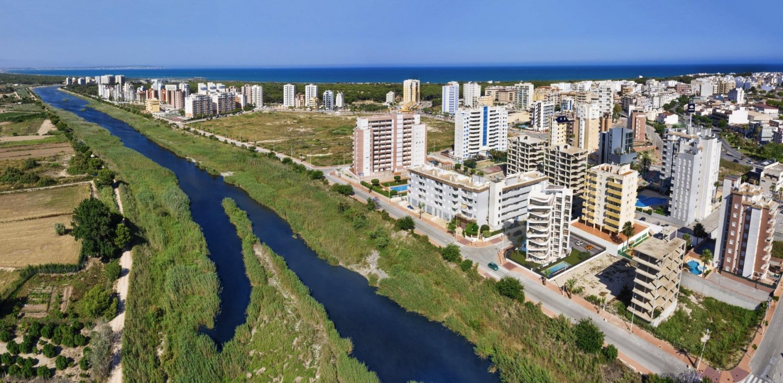 
												Neubauwohnungen mit Blick auf den Fluss in Guardamar del Segura

Exklusive Wohnanlage mit nur 9 modernen Wohnungen
Diese neue Wohnanlage 