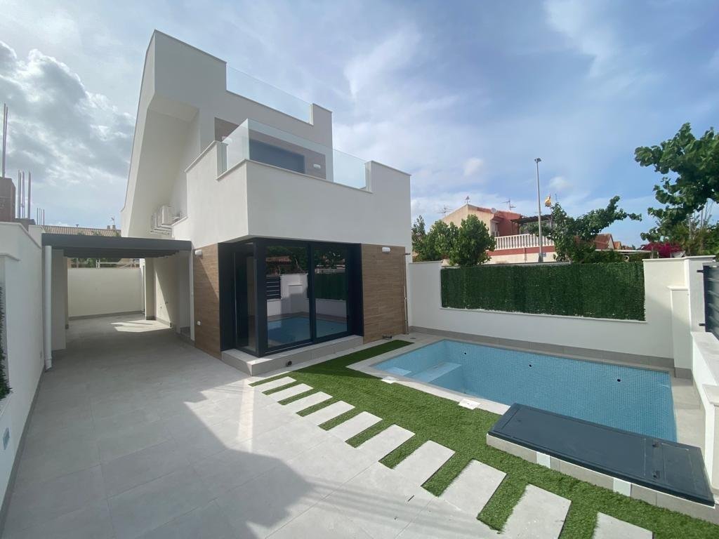 
												Neubauvillen mit privatem Pool in Los Alcázares, Costa Cálida

Exklusive moderne Villen nur 700 Meter vom Meer entfernt
Entdecken Sie die