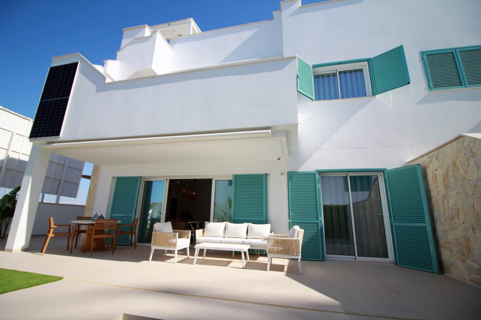 
												NEU GEBAUTE WOHNANLAGE IN TORRE DE LA HORADADA - MÖBELPAKET INKLUSIVE!

Neubau-Wohnanlage mit Bungalow-Apartments in Torre de la Horadada