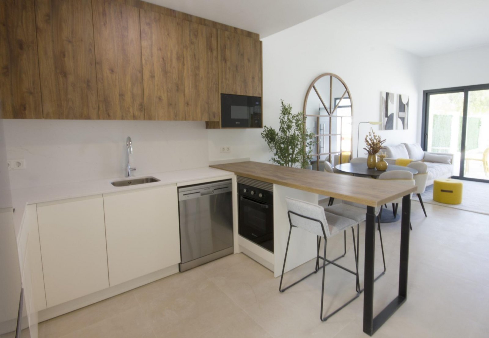 Neubau-Wohnanlage in San Fulgencio
Zeitgemäße Wohnungen mit außergewöhnlichen Eigenschaften
Entdecken Sie diese neue Wohnanlage in San F