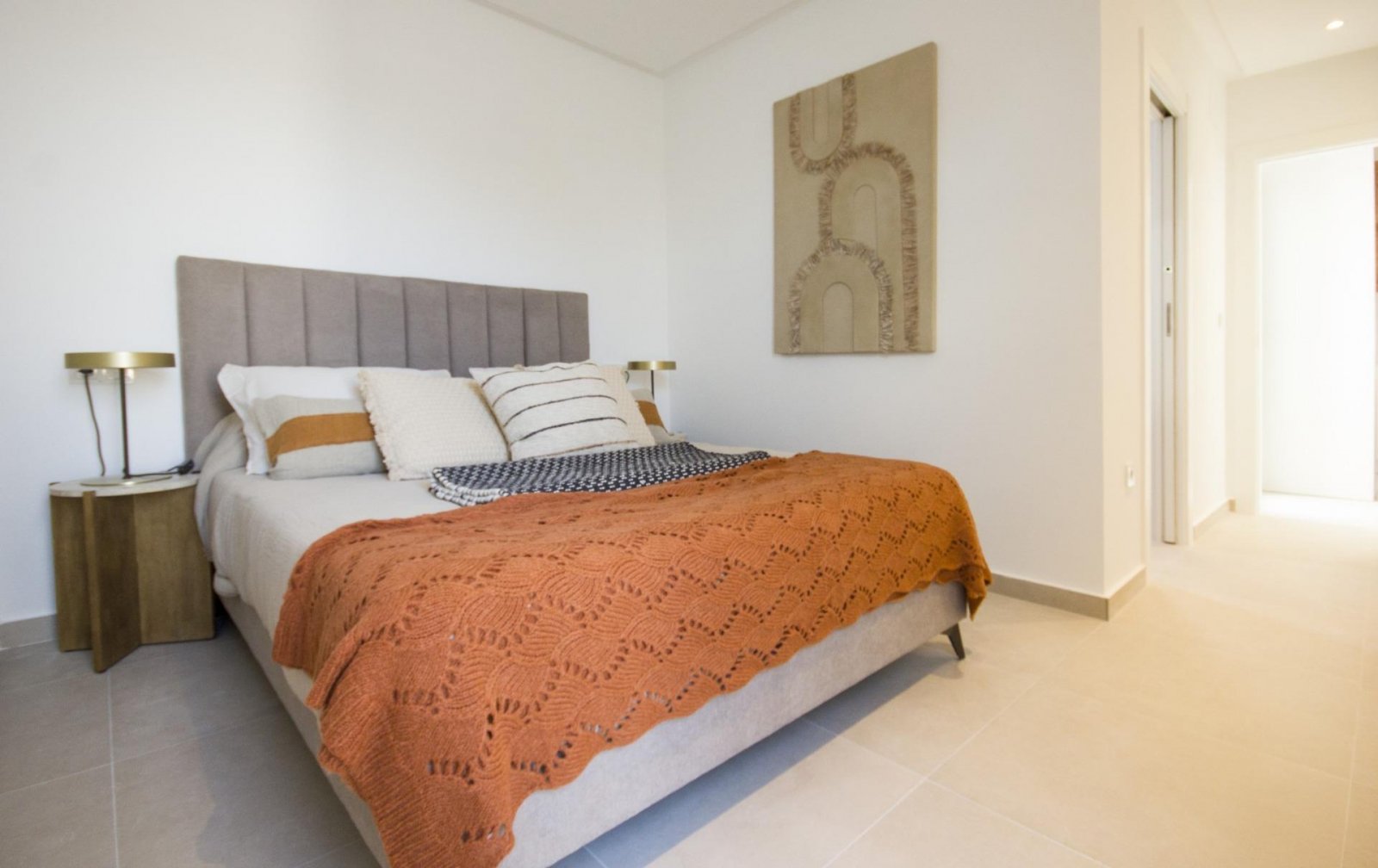 Neubau-Wohnanlage in San Fulgencio
Zeitgemäße Wohnungen mit außergewöhnlichen Eigenschaften
Entdecken Sie diese neue Wohnanlage in San F