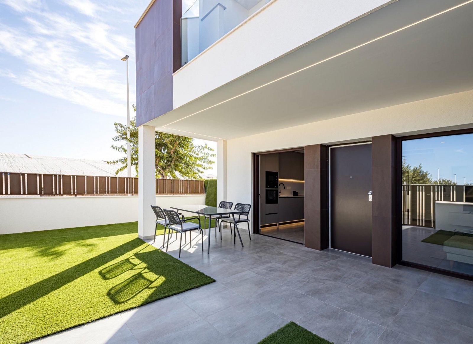 NEUBAU EINER WOHNANLAGE MIT BUNGALOWWOHNUNGEN IN PILAR DE LA HORADADA
Neubau einer exklusiven Wohnanlage mit 22 hochwertigen Bungalowwoh