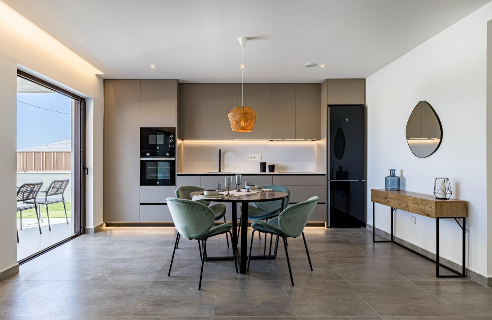 NEUBAU EINER WOHNANLAGE MIT BUNGALOWWOHNUNGEN IN PILAR DE LA HORADADA
Neubau einer exklusiven Wohnanlage mit 22 hochwertigen Bungalowwoh