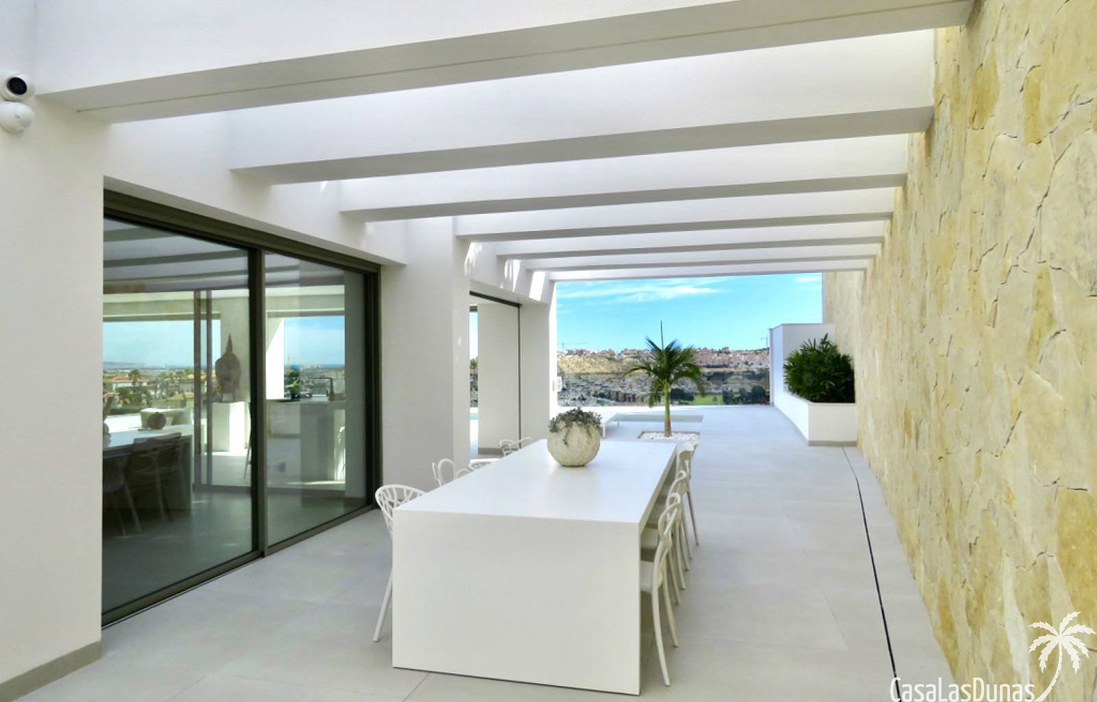 Luxusvilla-Schlüssel bereit!
 Komplett möblierte Villa in wunderschöner Lage in Ciudad Quesada. Diese Villa bietet einen wunderschönen Blick auf die
