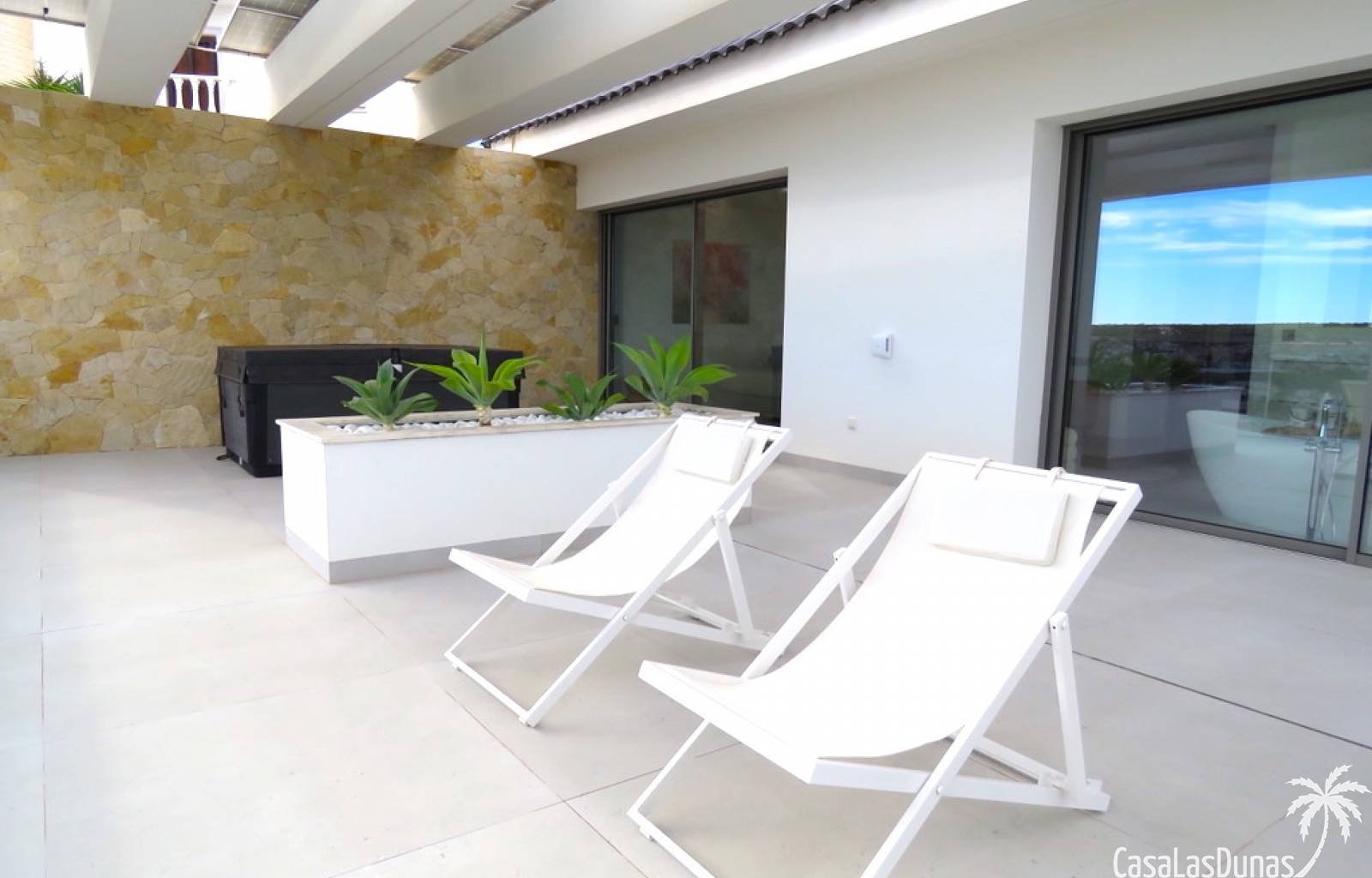 Luxusvilla-Schlüssel bereit!
 Komplett möblierte Villa in wunderschöner Lage in Ciudad Quesada. Diese Villa bietet einen wunderschönen Blick auf die