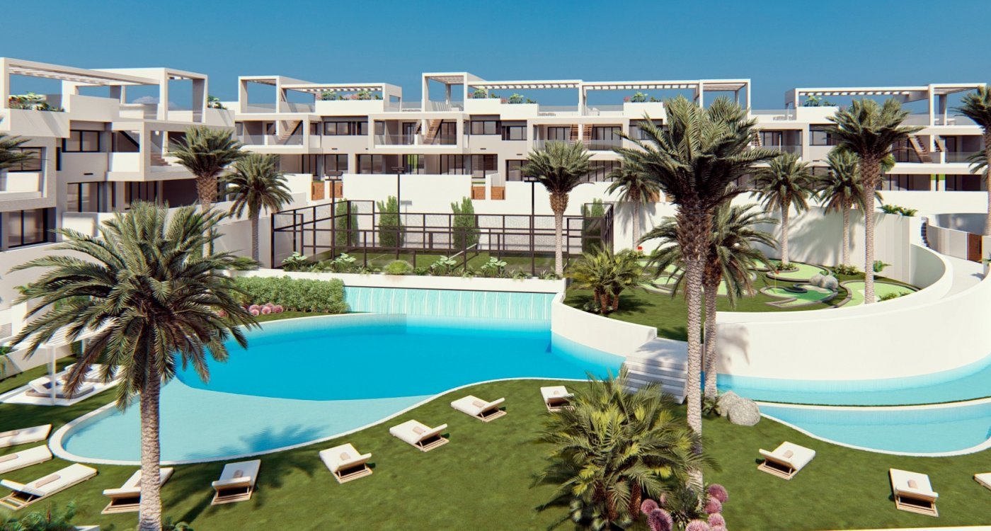 NEUBAU EINZIGARTIGE WOHNUNG VON WOHNUNGEN IM OBERSTEN STOCKWERK IN LOS BALCONES TORREVIEJA. 
Diese 178m2 große Wohnung im obersten Stock