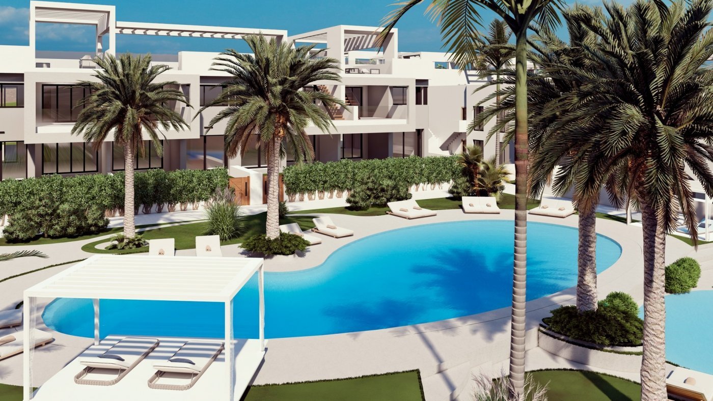 NEUBAU EINZIGARTIGE WOHNUNG VON WOHNUNGEN IM OBERSTEN STOCKWERK IN LOS BALCONES TORREVIEJA. 
Diese 178m2 große Wohnung im obersten Stock