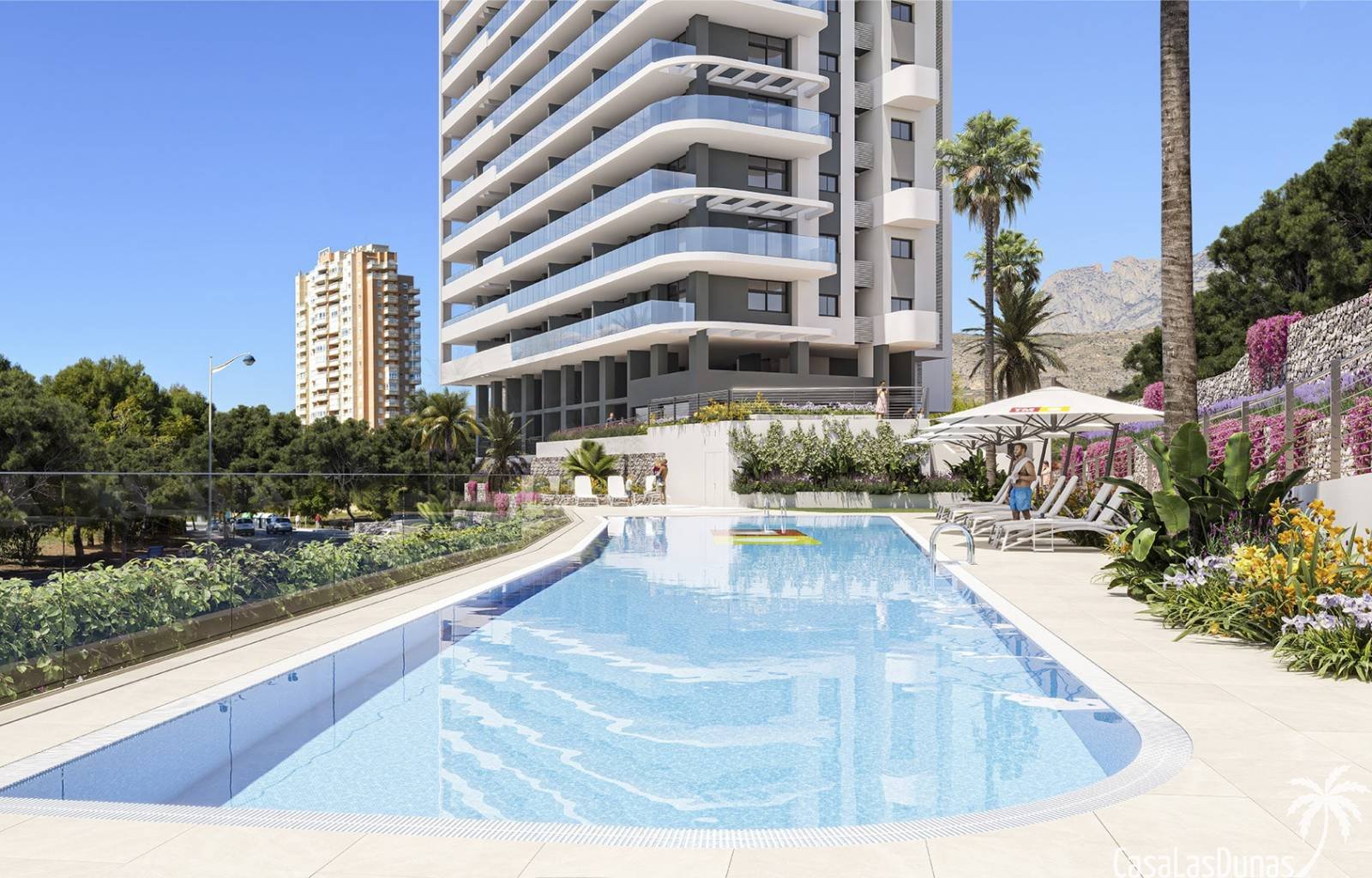 Dieser Wohnturm in Benidorm verfügt über nicht weniger als 108 Wohneinheiten. Es gibt Häuser mit 2 oder 3 Schlafzimmern und 1 Penthouse mit 4 Schlafz
