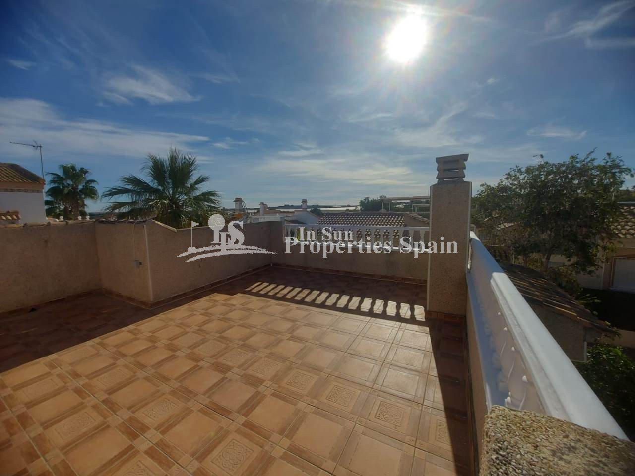 Charmante freistehende Villa mit 3 Schlafzimmern in Montemar, Algorfa – in der Nähe von La Finca Golf
Diese reizvolle, 84 m² große freis