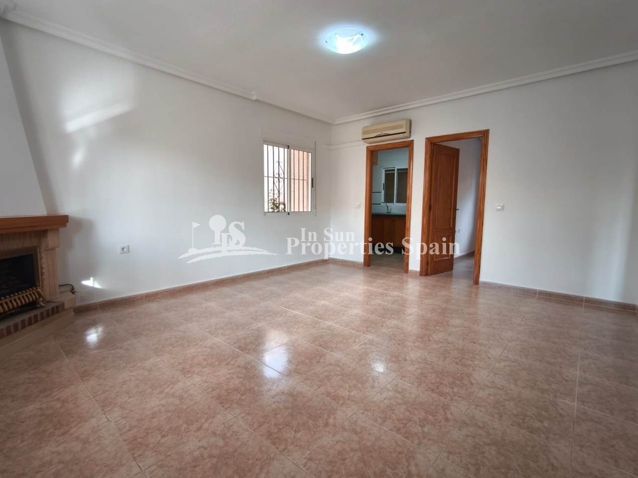 Charmante freistehende Villa mit 3 Schlafzimmern in Montemar, Algorfa – in der Nähe von La Finca Golf
Diese reizvolle, 84 m² große freis
