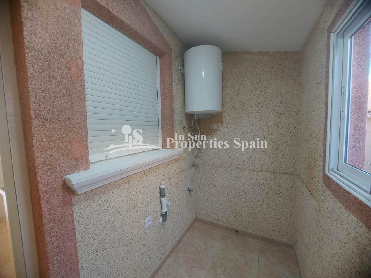 Charmante freistehende Villa mit 3 Schlafzimmern in Montemar, Algorfa – in der Nähe von La Finca Golf
Diese reizvolle, 84 m² große freis