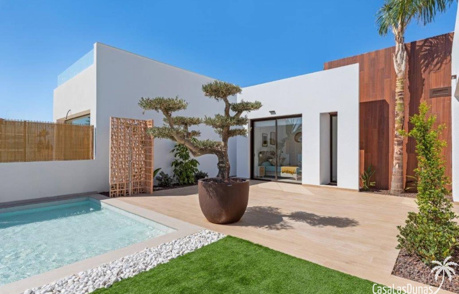 Direkt am Golfplatz und nicht weit vom schönen Mar Menor entfernt befindet sich dieses Projekt im Bau, in dem 2 Wohnblöcke und 9 Einfamilienhäuser zu