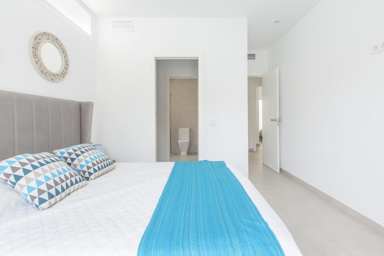 NEUBAU VILLEN IN SAN JAVIER
Neubauprojekt von freistehenden Villen in San Javier.
Die Neubauvillen verteilen sich auf zwei Etagen plus