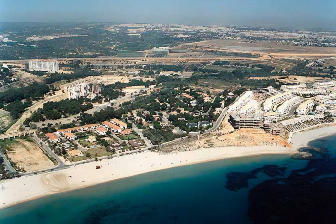 NEU GEBAUTE LUXUSVILLA IN CAMPOAMOR
Neubau Villa mit dem exklusivsten Design in Campoamor nur 250m vom Strand entfernt.
Villa bauen übe