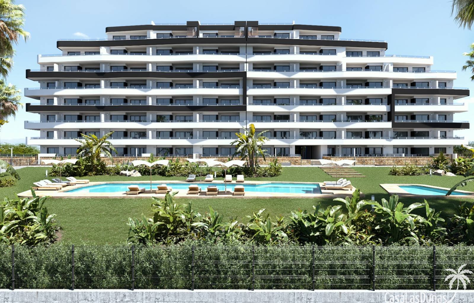 Wir bieten Ihnen einen schönen neuen Komplex bestehend aus Apartments mit Terrasse, 2 Schlafzimmern und 2 Bädern, einem Gemeinschaftspool und einem P