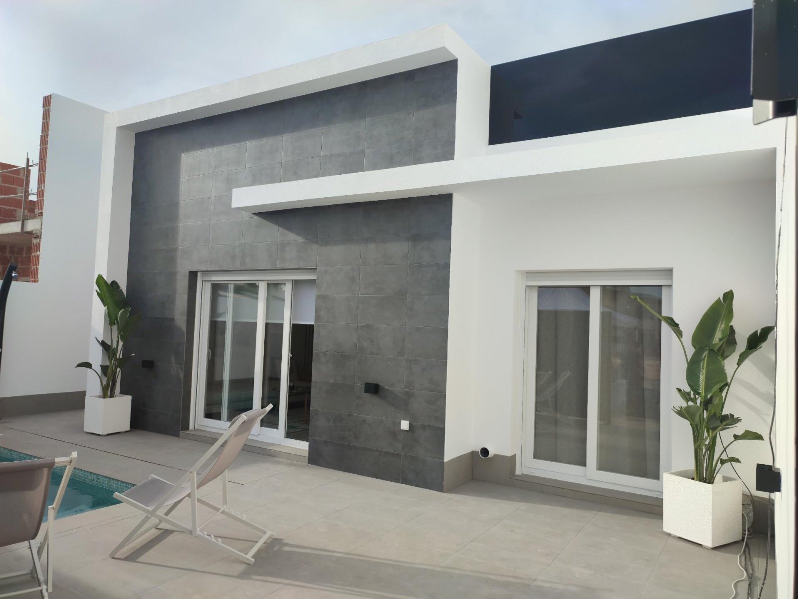 NEU GEBAUTE EINSTÖCKIGE VILLEN IN BALSICAS, MURCIA
 Neubau Wohnanlage verfügt über 6 einstöckige freistehende Villen, mit Terrassenberei