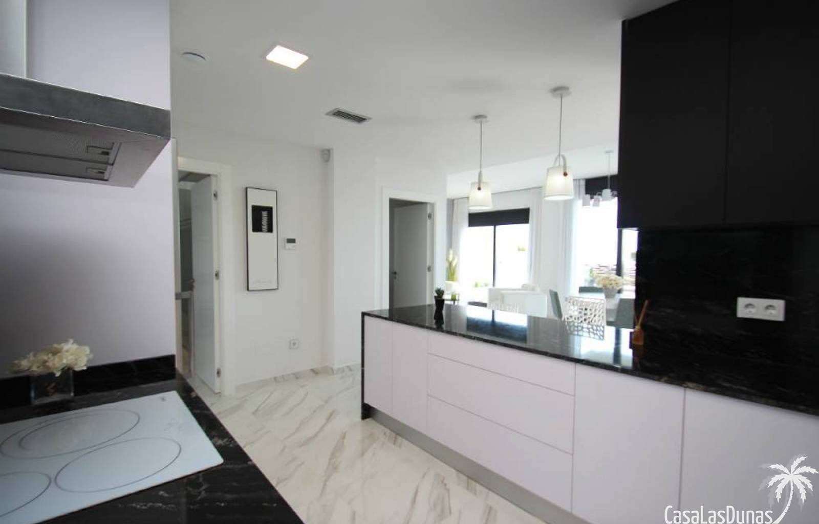 Sie können aus 5 verschiedenen Modellen in diesem exklusiven Wohnprojekt mit großen Grundstücken in Strandnähe und mit Meerblick wählen. Diese Villa
