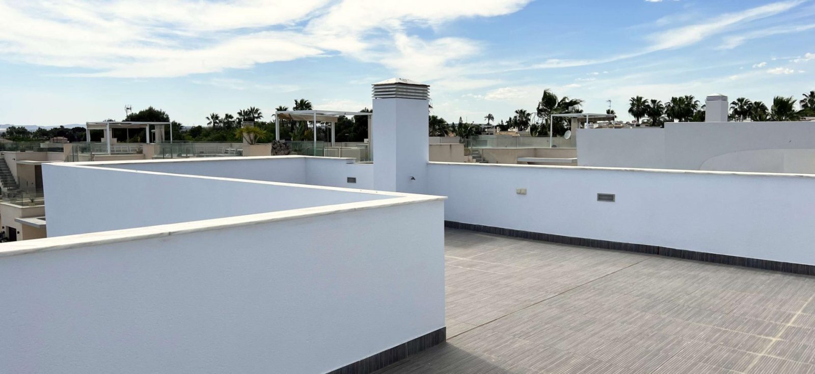 Exklusive Neubauvillen in Ciudad Quesada - Design, Komfort und privilegierte Lage
Hochwertige Häuser in einer privilegierten Umgebung
En