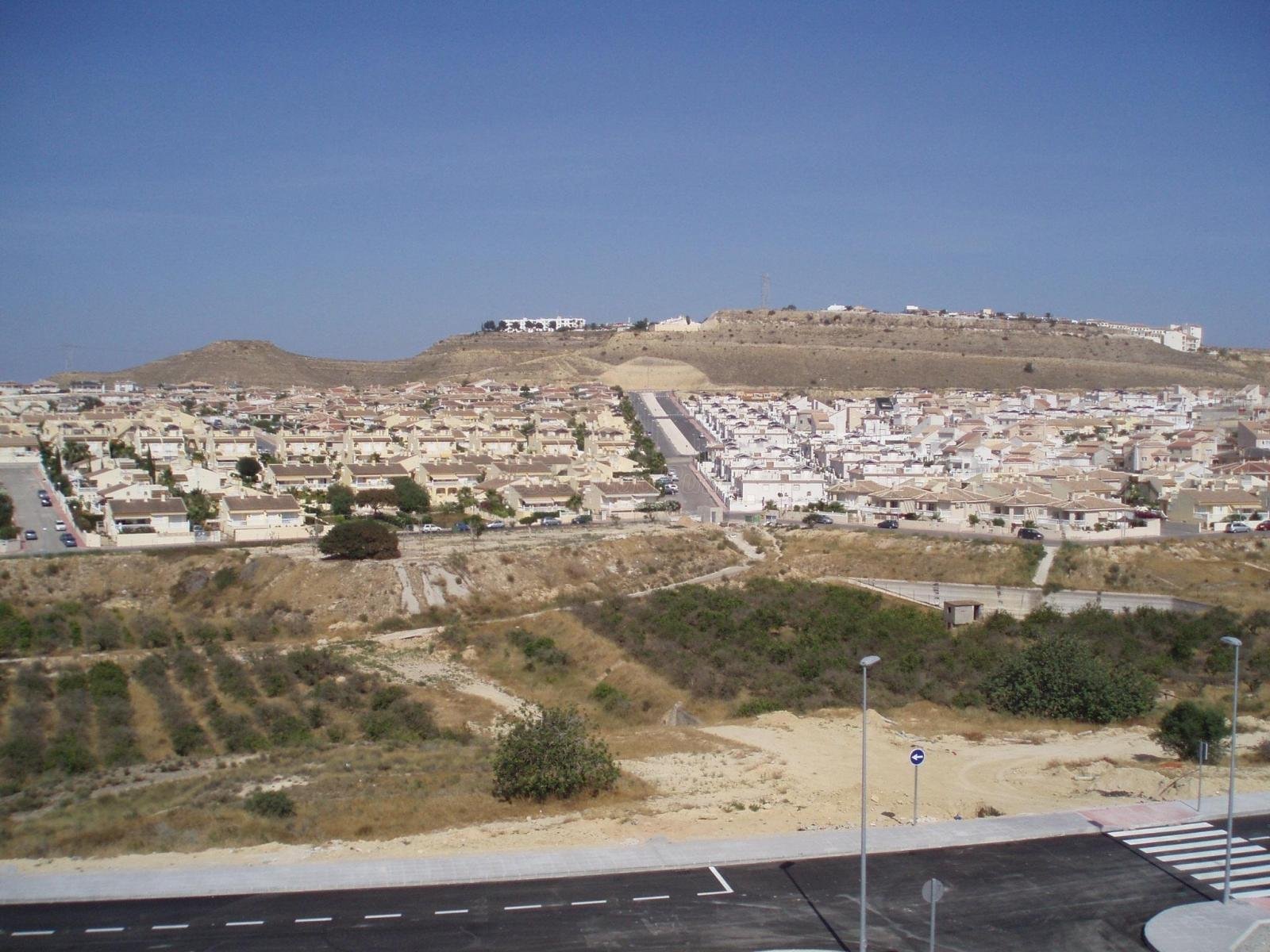 NEU GEBAUTE MODERNE VILLA IN BENIJOFAR
Neubau-Villa in Benijófar, einer privilegierten Gegend der Costa Blanca, ausgestattet mit allen D