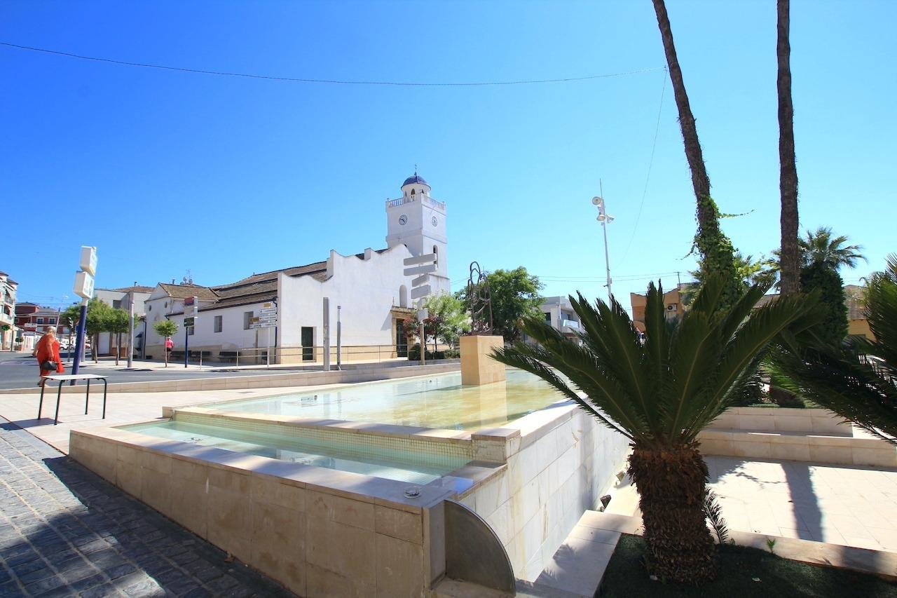 NEU GEBAUTE MODERNE VILLA IN BENIJOFAR
Neubau-Villa in Benijófar, einer privilegierten Gegend der Costa Blanca, ausgestattet mit allen D