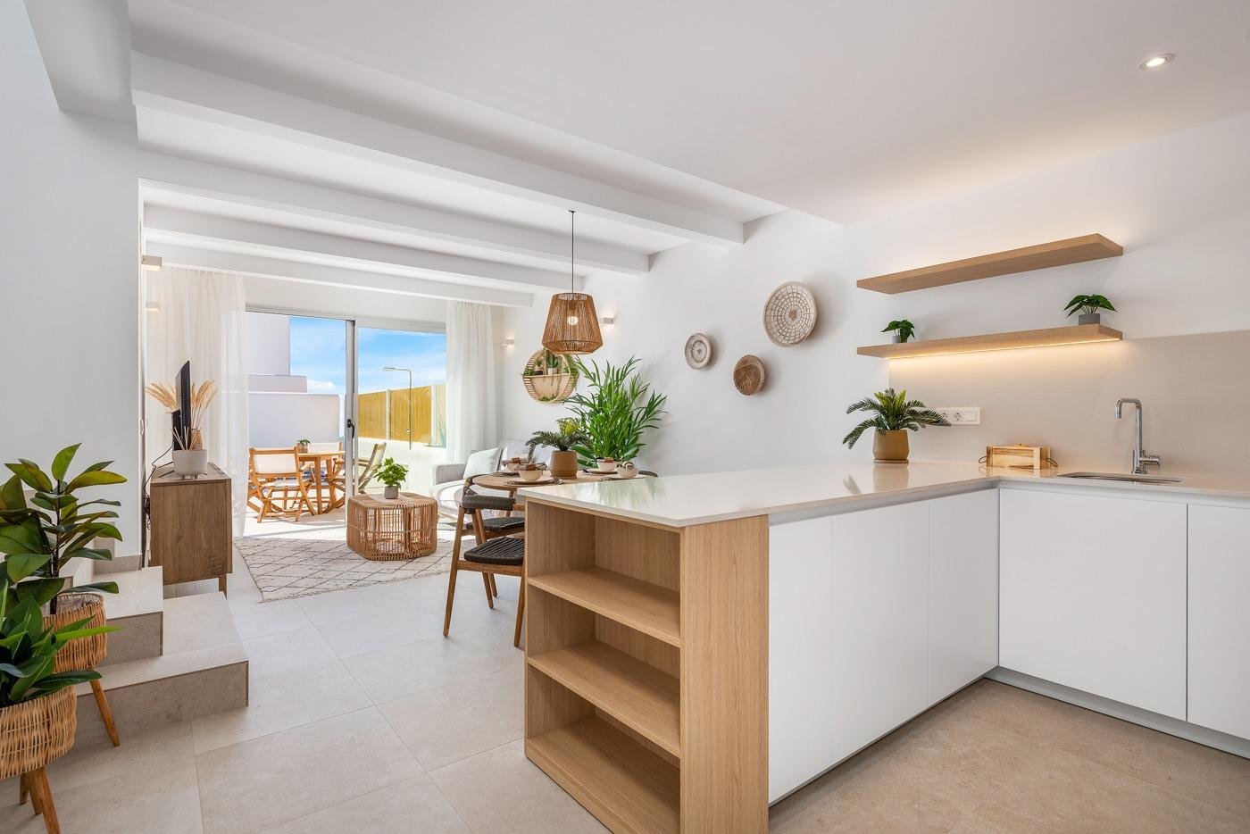 IBICENCAN STYLE NEU GEBAUT VILLEN IN SERENA GOLF LOS ALCAZARES - nur 1km vom Strand entfernt!
Diese Villen im Ibiza-Stil sind über 2 Eta