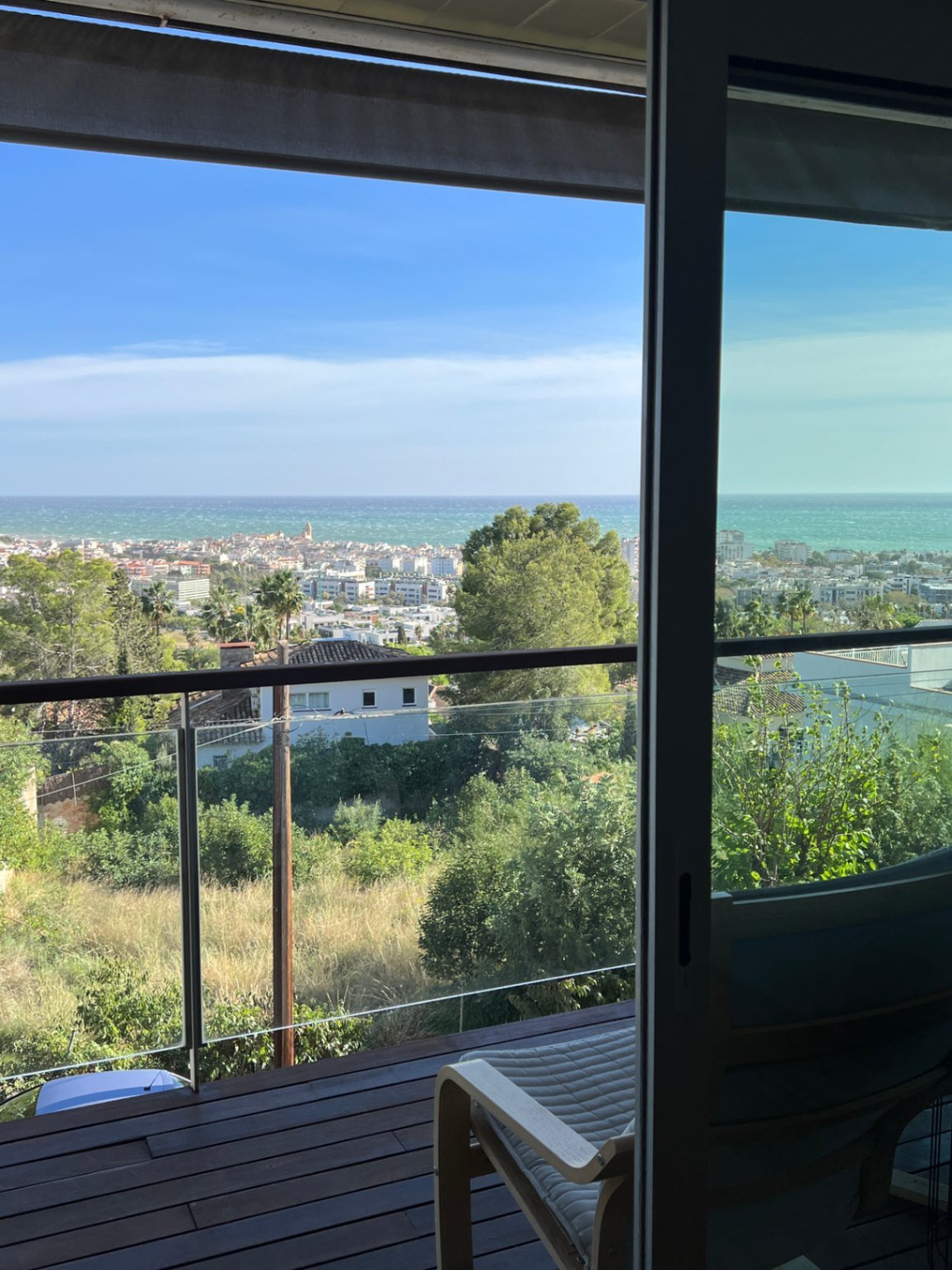 Langzeitmiete – Modernes Apartment in Vallpineda (Sant Pere de Ribes)
Verfügbar ab Mitte November 2025
Helles und geräumiges Apartment in der ruhigen