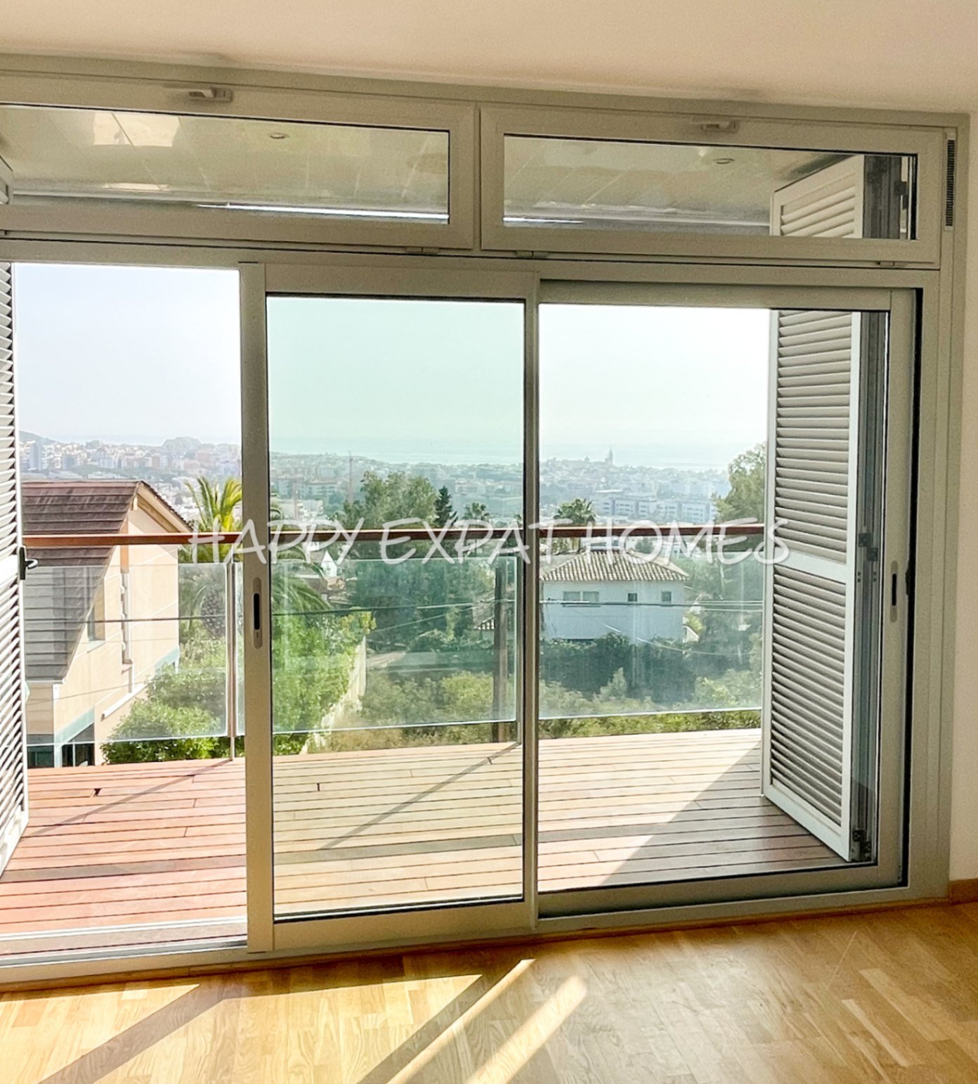 Langzeitmiete – Modernes Apartment in Vallpineda (Sant Pere de Ribes)
Verfügbar ab Mitte November 2025
Helles und geräumiges Apartment in der ruhigen