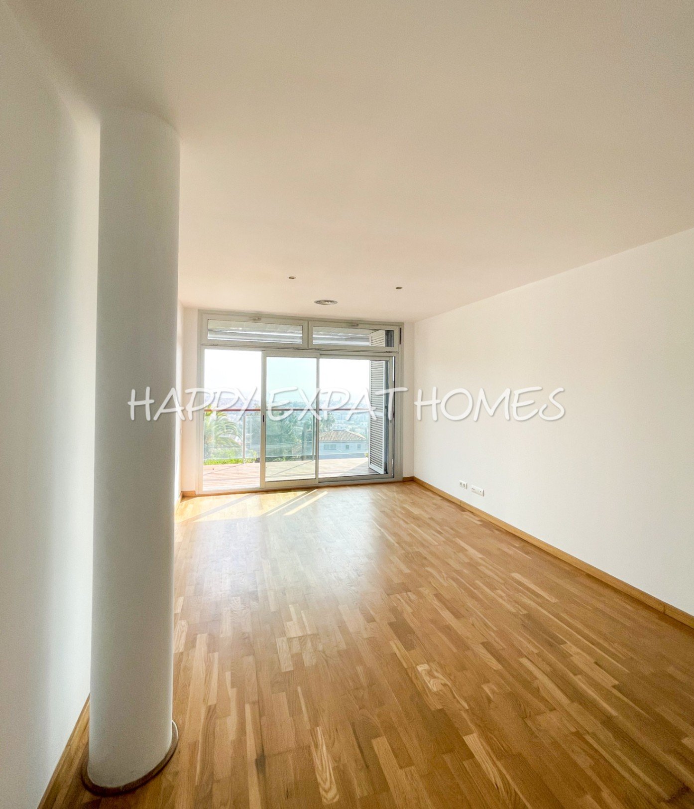 Langzeitmiete – Modernes Apartment in Vallpineda (Sant Pere de Ribes)
Verfügbar ab Mitte November 2025
Helles und geräumiges Apartment in der ruhigen
