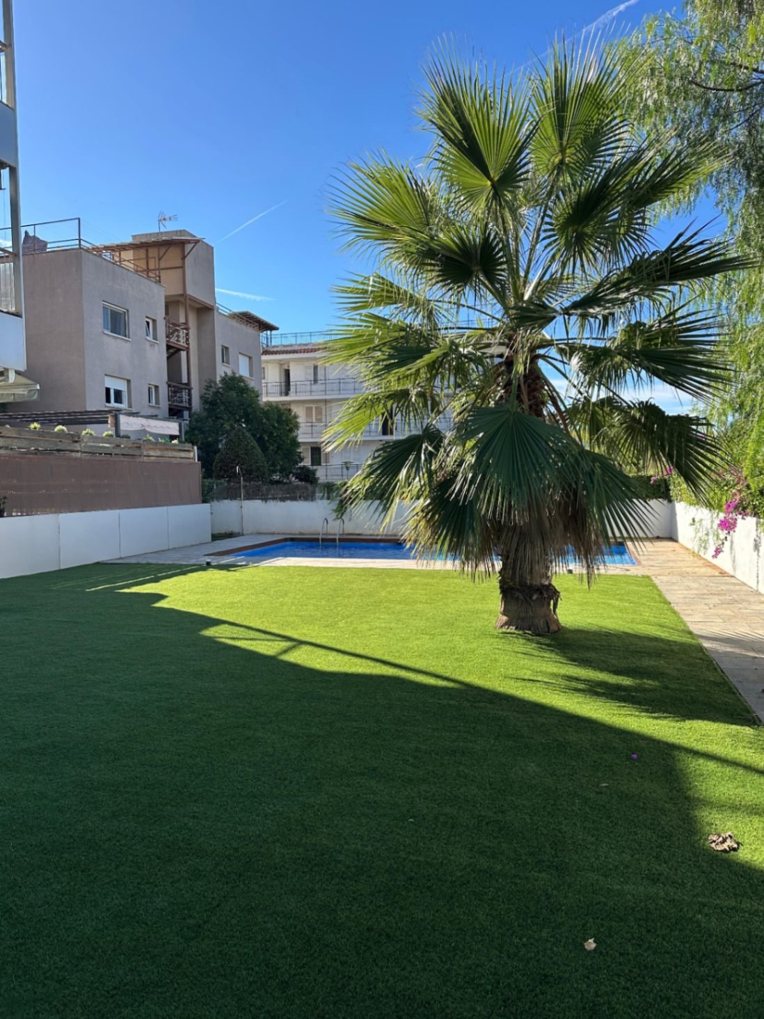 Langzeitmiete – Modernes Apartment in Vallpineda (Sant Pere de Ribes)
Verfügbar ab Mitte November 2025
Helles und geräumiges Apartment in der ruhigen