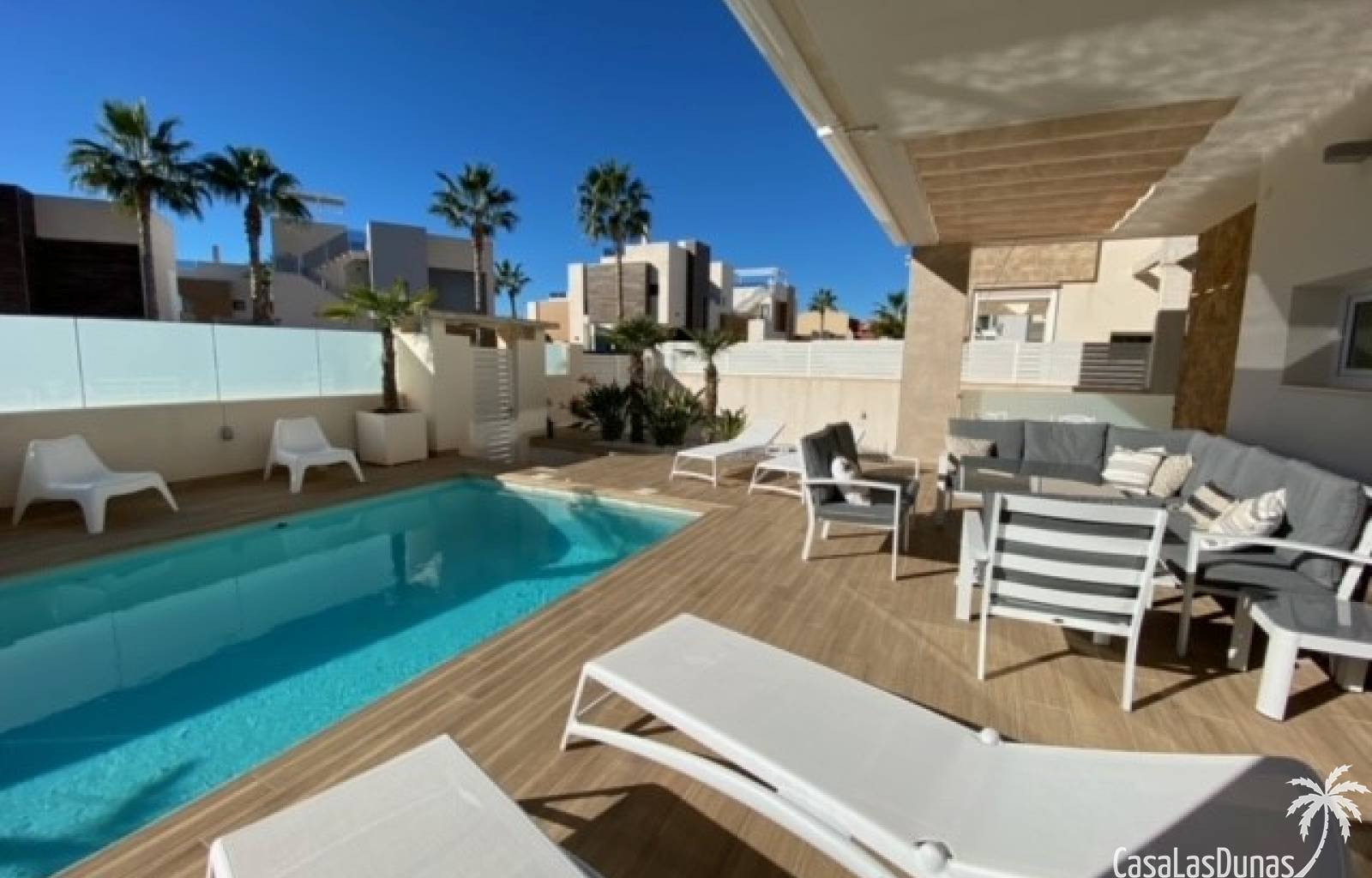 Villa Alegria ist das ideale Reiseziel für einen unvergesslichen Urlaub. Schon beim Betreten des geschmackvoll eingerichteten Wohnzimmers werden Sie