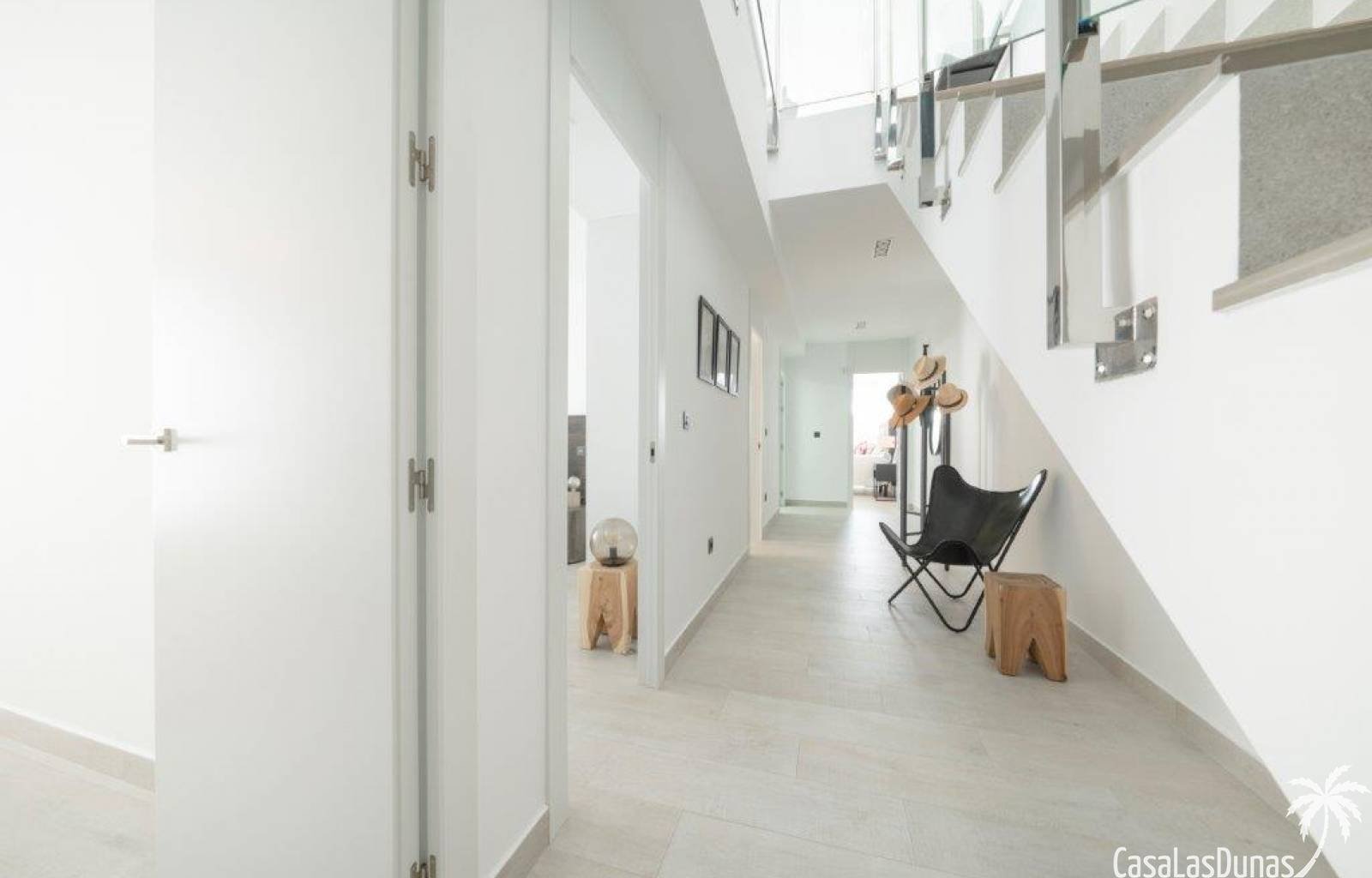 VILLA SUNRISE bietet ein unvergleichliches Urlaubserlebnis für diejenigen, die Luxus und Komfort in einer idyllischen Umgebung suchen. An der wunders