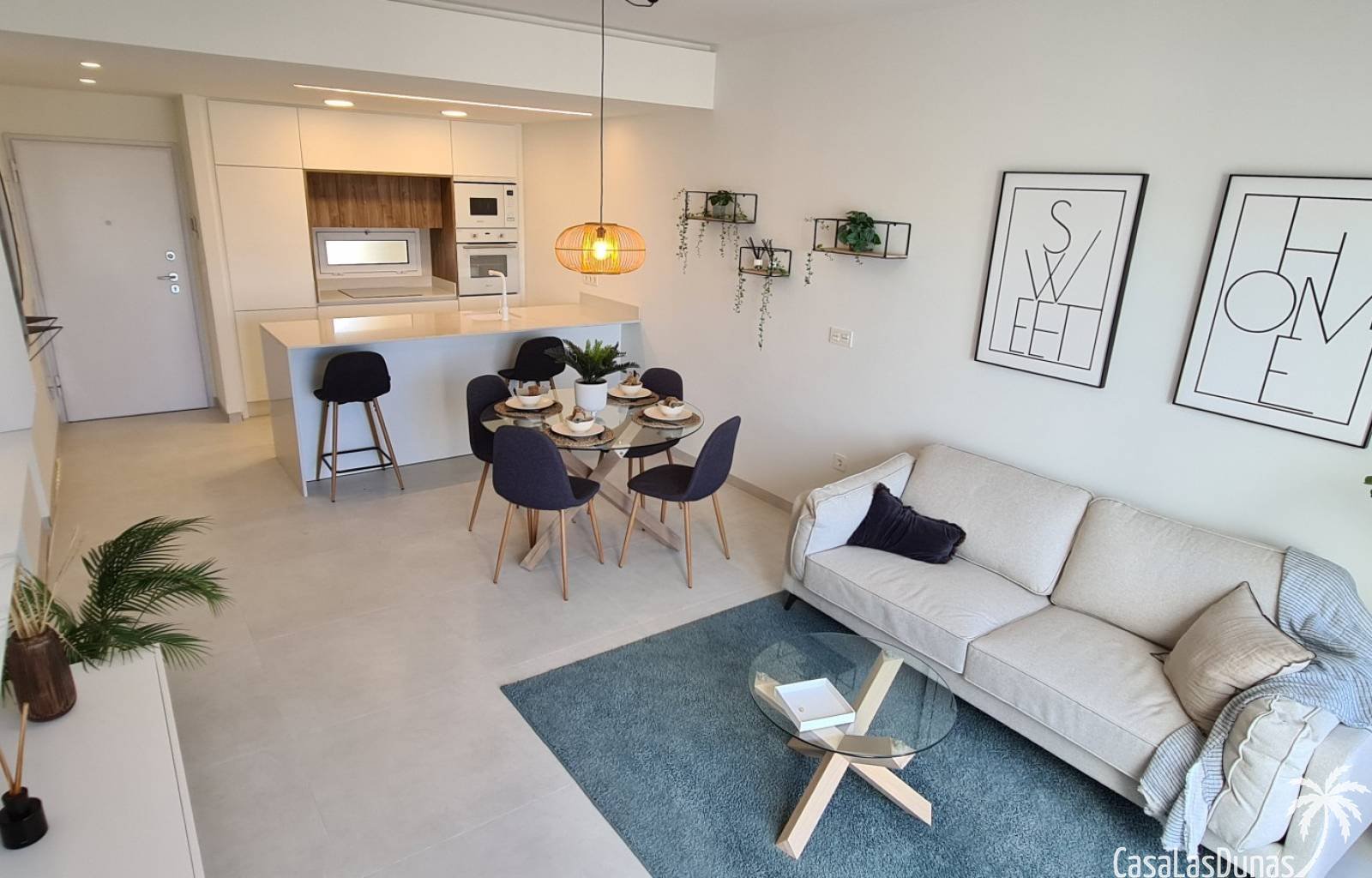 Diese prächtige private Wohnanlage, bestehend aus 114 Apartments mit 2 oder 3 Schlafzimmern (diese Seite gilt für die 3-Zimmer-Version), ist minimali