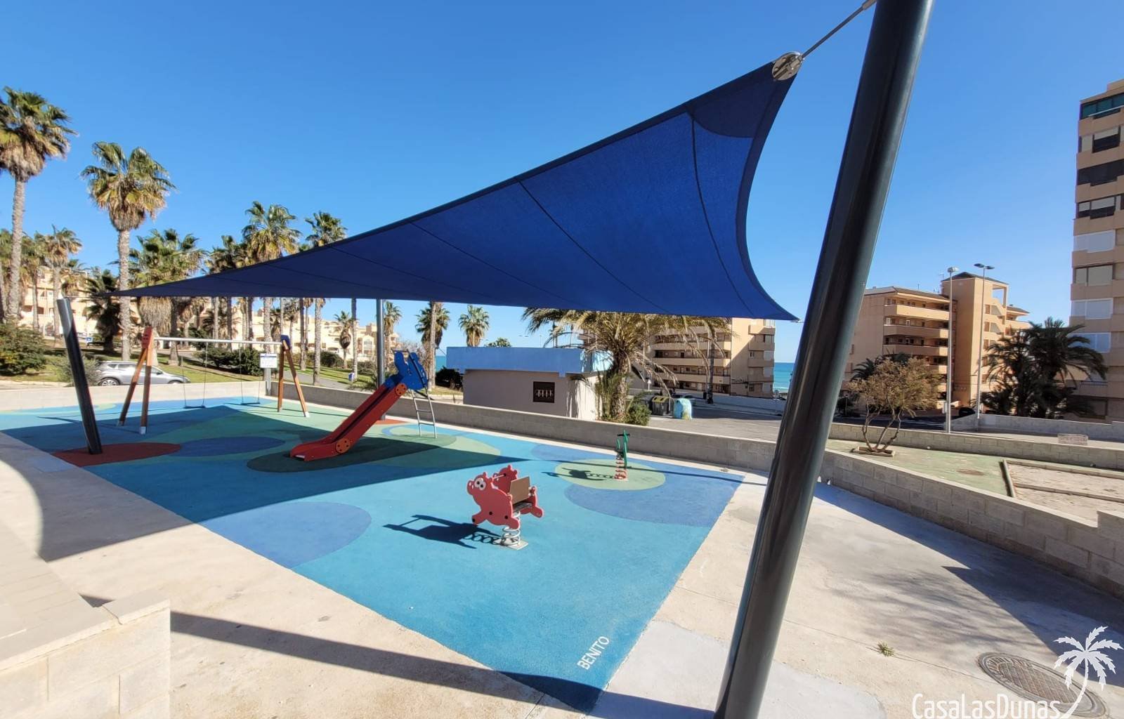 Dieses Ferienhaus im belebten Küstenort La Mata ist ein idealer Ausgangspunkt für einen erholsamen Urlaub. Mit seiner traditionellen spanischen Dekor