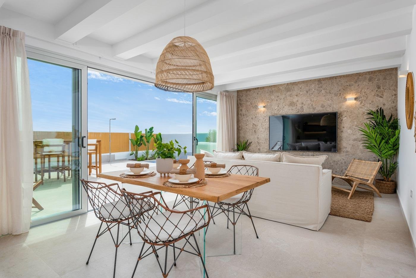 NEU GEBAUTE VILLEN IN LOS ALCAZARES Neubau-Villen in Los Alcazares . Ibiza-Stil New Build Villen auf einem unabhängigen Grundstück mit Te