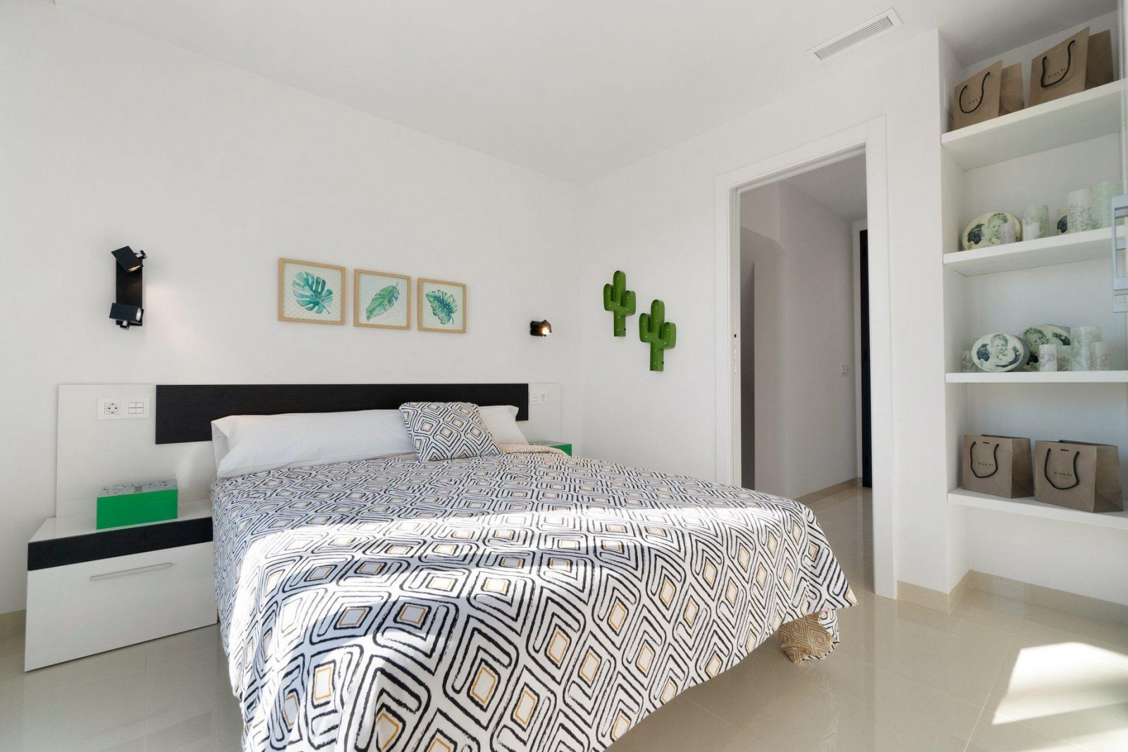 NEU GEBAUTE VILLEN IN LOS MONTESINOS Neubauprojekt in La Herrada (Los Montesinos), in einer privilegierten Lage in der Nähe der besten St