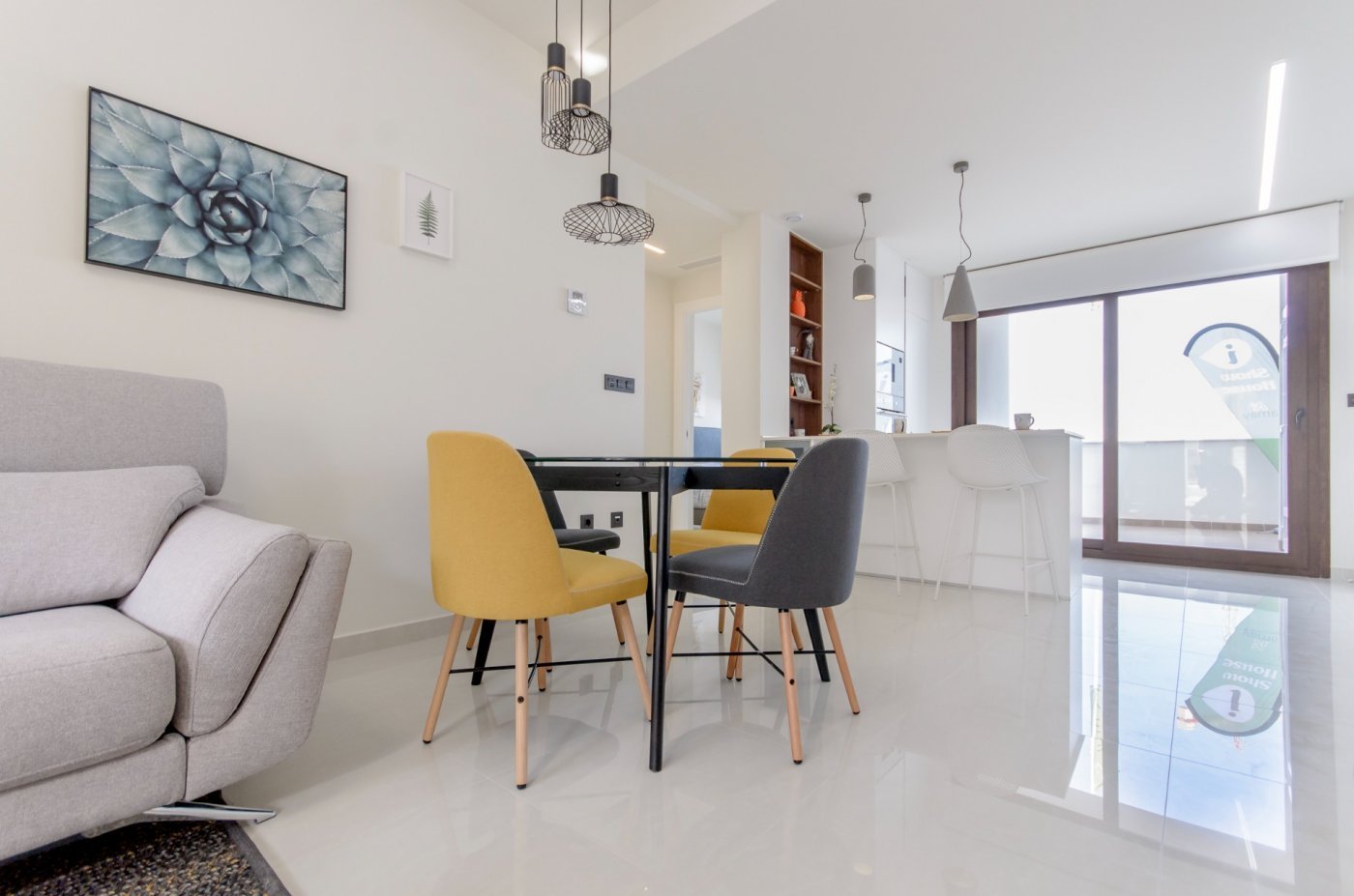 NEUBAU, MODERNE WOHNANLAGE 3 SCHLAFZIMMER ERDGESCHOSS APARTMENT IN LOS BALCONES, TORREVIEJA
 
 Neubau-Wohnanlage mit herrlichem Blick auf