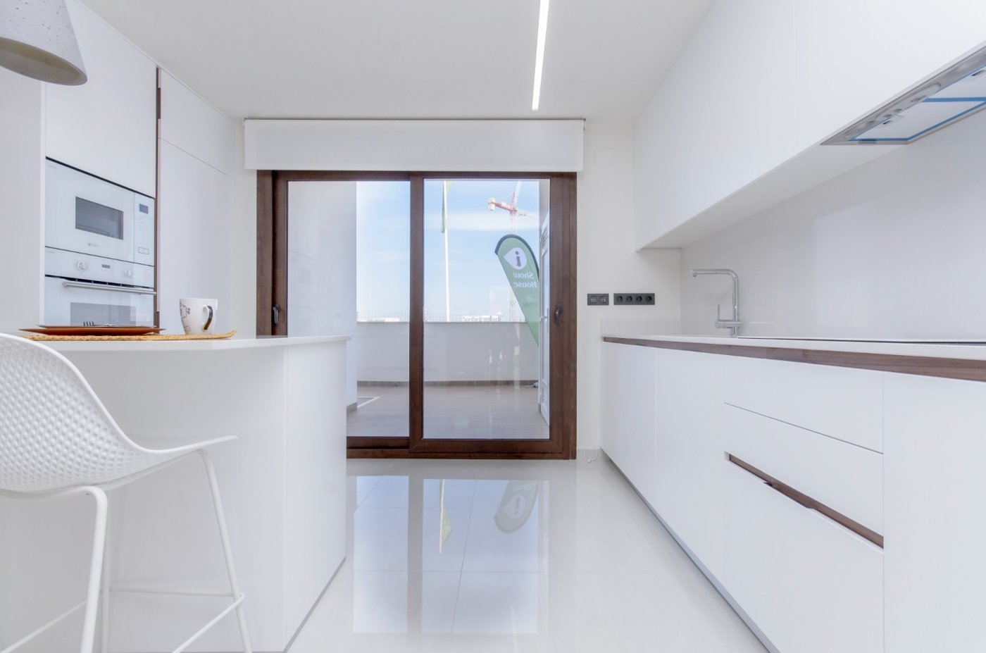 NEUBAU, MODERNE WOHNANLAGE 3 SCHLAFZIMMER ERDGESCHOSS APARTMENT IN LOS BALCONES, TORREVIEJA
 
 Neubau-Wohnanlage mit herrlichem Blick auf