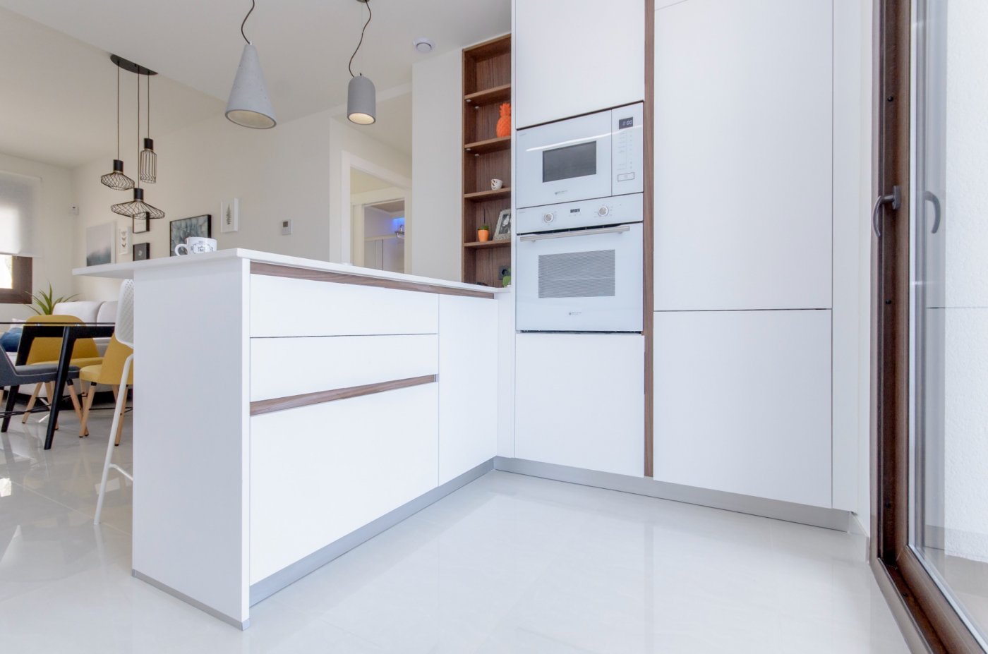 NEUBAU, MODERNE WOHNANLAGE 3 SCHLAFZIMMER ERDGESCHOSS APARTMENT IN LOS BALCONES, TORREVIEJA
 
 Neubau-Wohnanlage mit herrlichem Blick auf