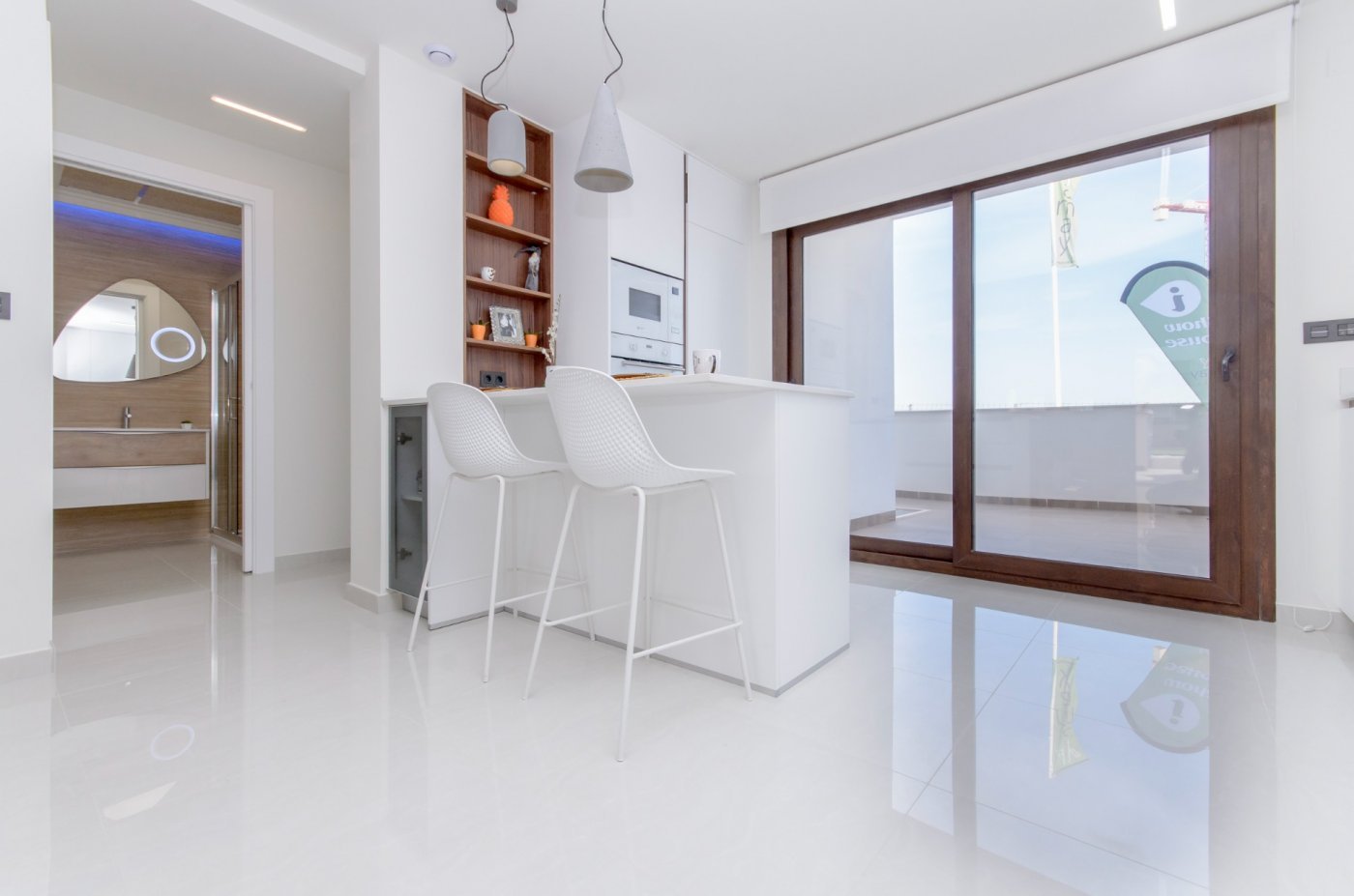 NEUBAU, MODERNE WOHNANLAGE 3 SCHLAFZIMMER ERDGESCHOSS APARTMENT IN LOS BALCONES, TORREVIEJA
 
 Neubau-Wohnanlage mit herrlichem Blick auf