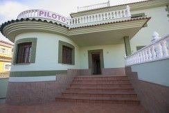 Torrevieja: 
												FANTASTISCHE VILLA, FREISTEHEND, IN LOS ALTOS, TORREVIEJA, mit privatem Pool und Garten. 
Diese 154m2 große Villa im mediterranen Stil be  Torrevieja: 
												FANTASTISCHE VILLA, FREISTEHEND, IN LOS ALTOS, TORREVIEJA, mit privatem Pool und Garten. 
Diese 154m2 große Villa im mediterranen Stil be
