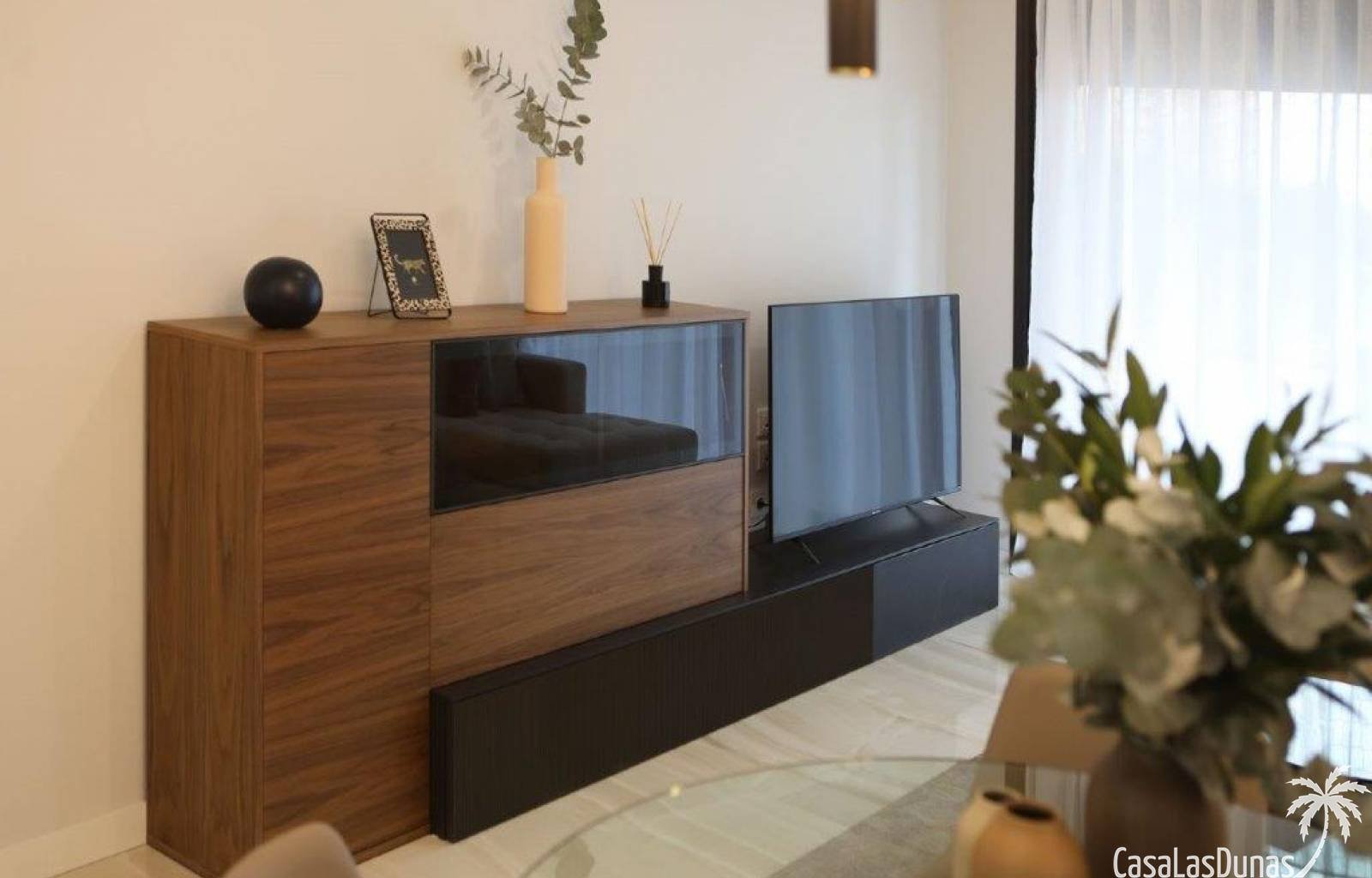 Haben Sie schon immer von einer wunderschönen Wohnung in Benidorm mit atemberaubendem Meerblick geträumt? Dies ist Ihre Chance, Ihren Traum wahr werd