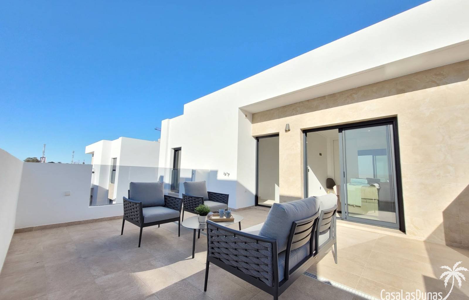 Casa Tortuga ist das ideale Ziel für einen unbeschwerten Urlaub in der sonnigen Stadt Ciudad Quesada, Rojales. Diese moderne und geschmackvoll einger