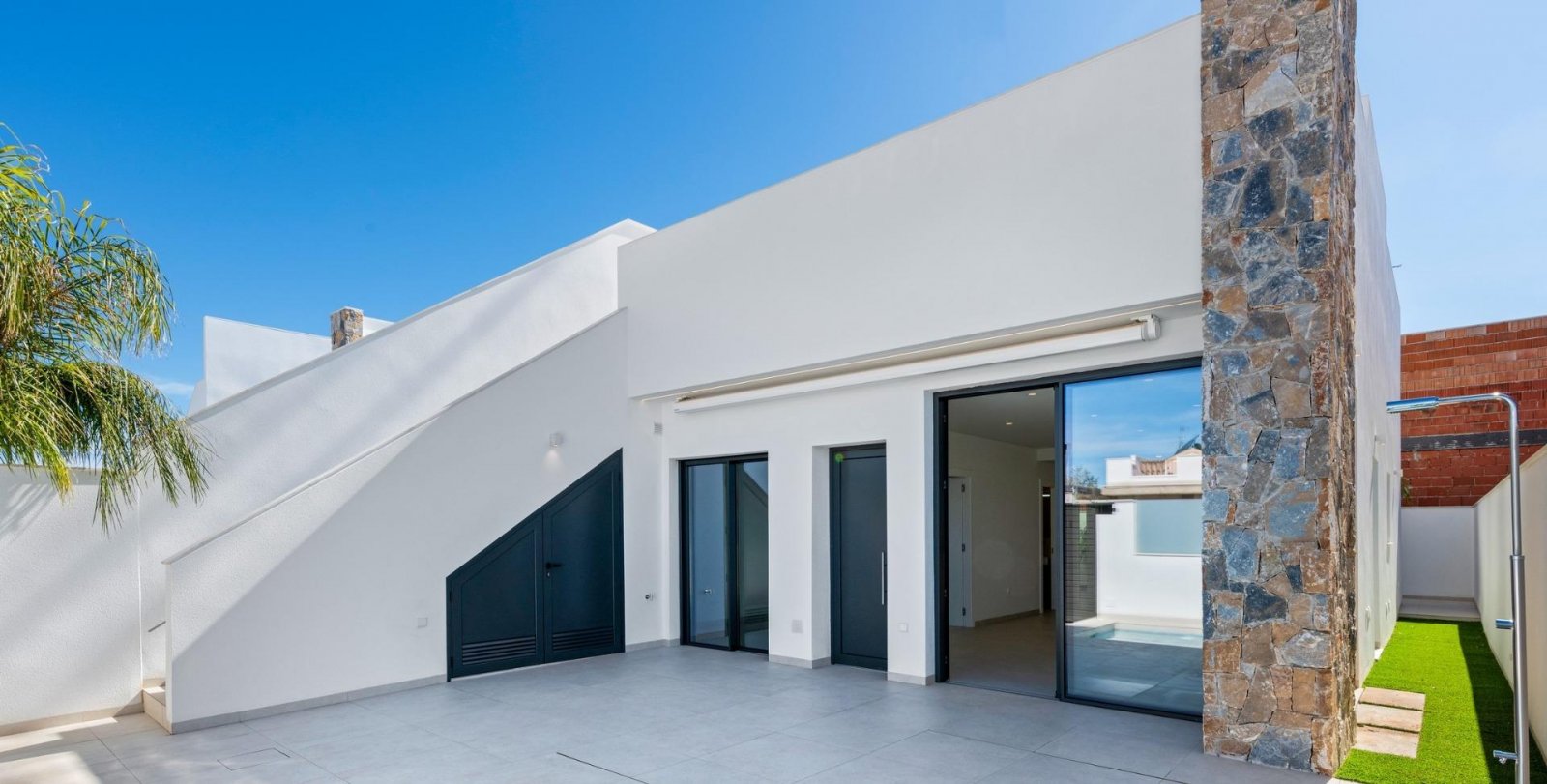 Exklusive Neubauwohnungen in Pilar de la Horadada, Costa Blanca
Modernes mediterranes Wohnen in Strandnähe
Entdecken Sie diese exklusive