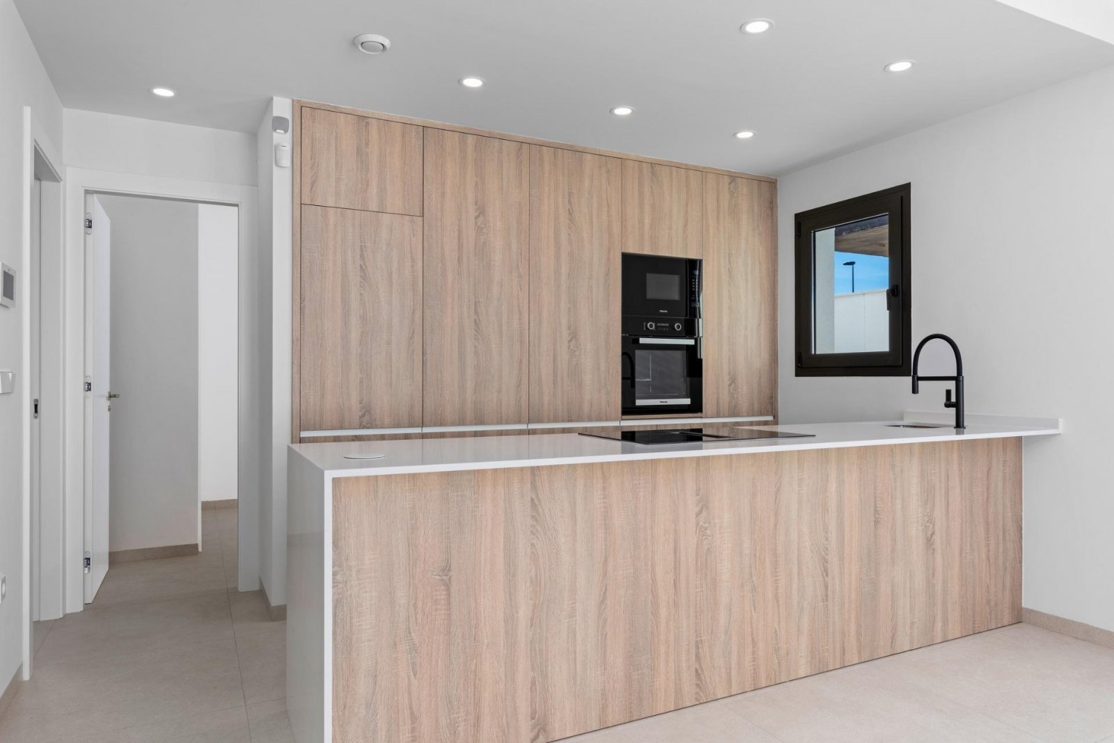 Exklusive Neubauwohnungen in Pilar de la Horadada, Costa Blanca
Modernes mediterranes Wohnen in Strandnähe
Entdecken Sie diese exklusive