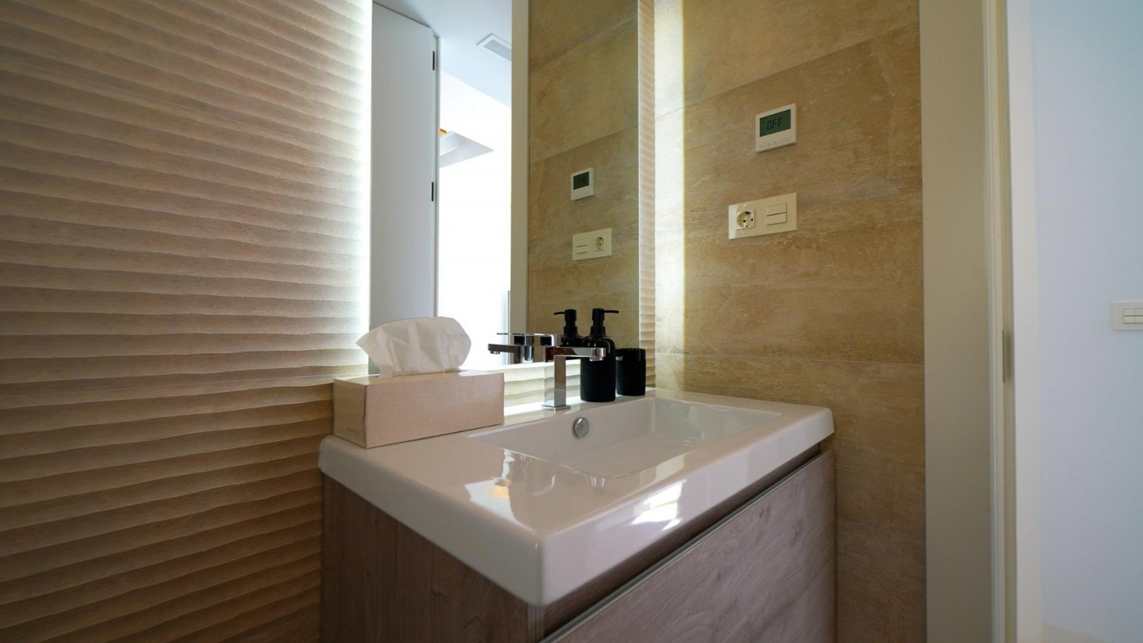 
												Neubau-Luxusvillen in Orihuela Costa – weniger als 4 km vom Strand entfernt

Erleben Sie erstklassiges Wohnen an der Küste in dieser exkl