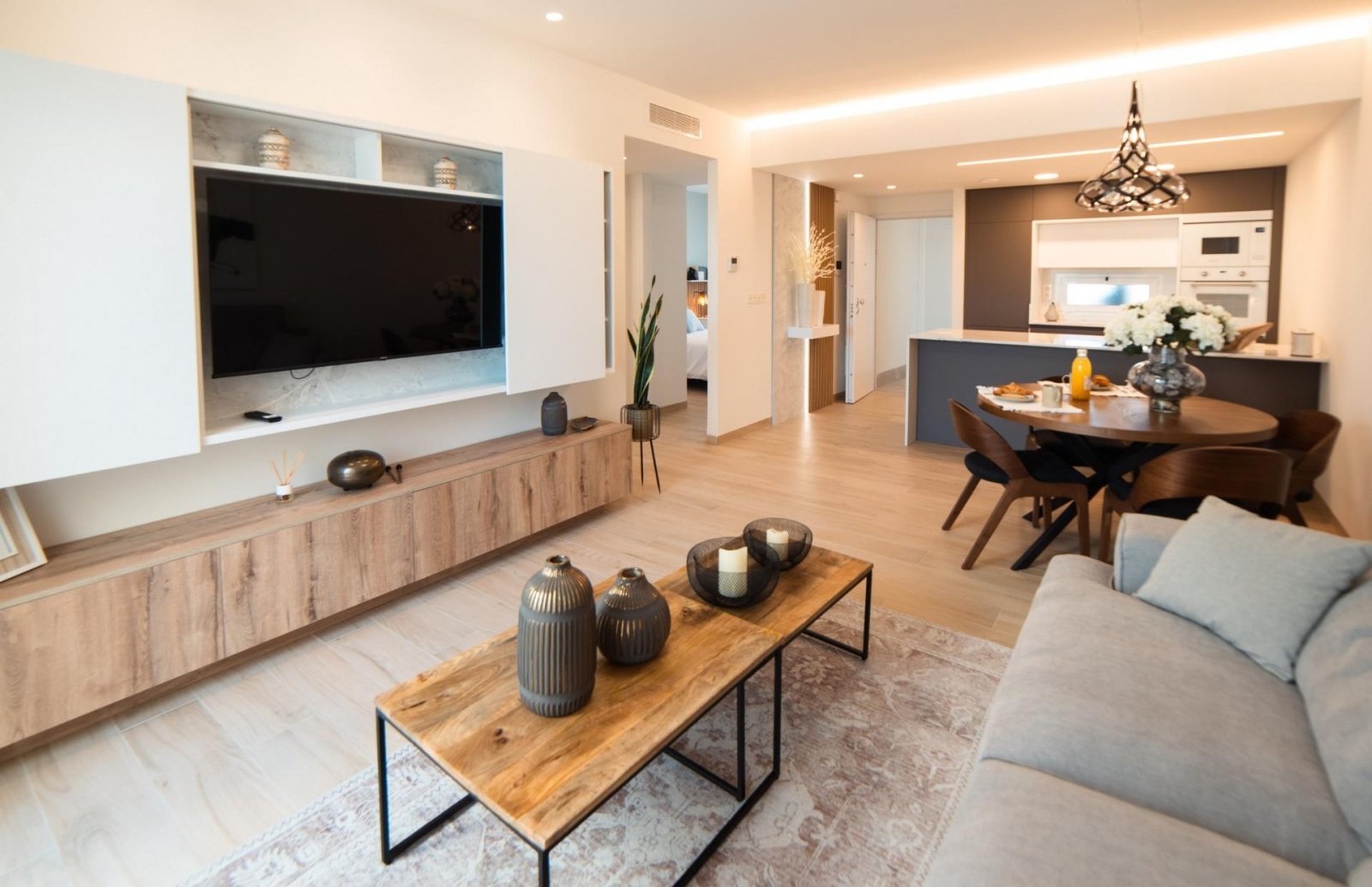 NEUBAU WOHNANLAGE IN EL RASO, GUARDAMAR DEL SEGURA
Neubau einer privaten Wohnanlage mit Wohnungen in El Raso, Guardamar del Segura. 
Di