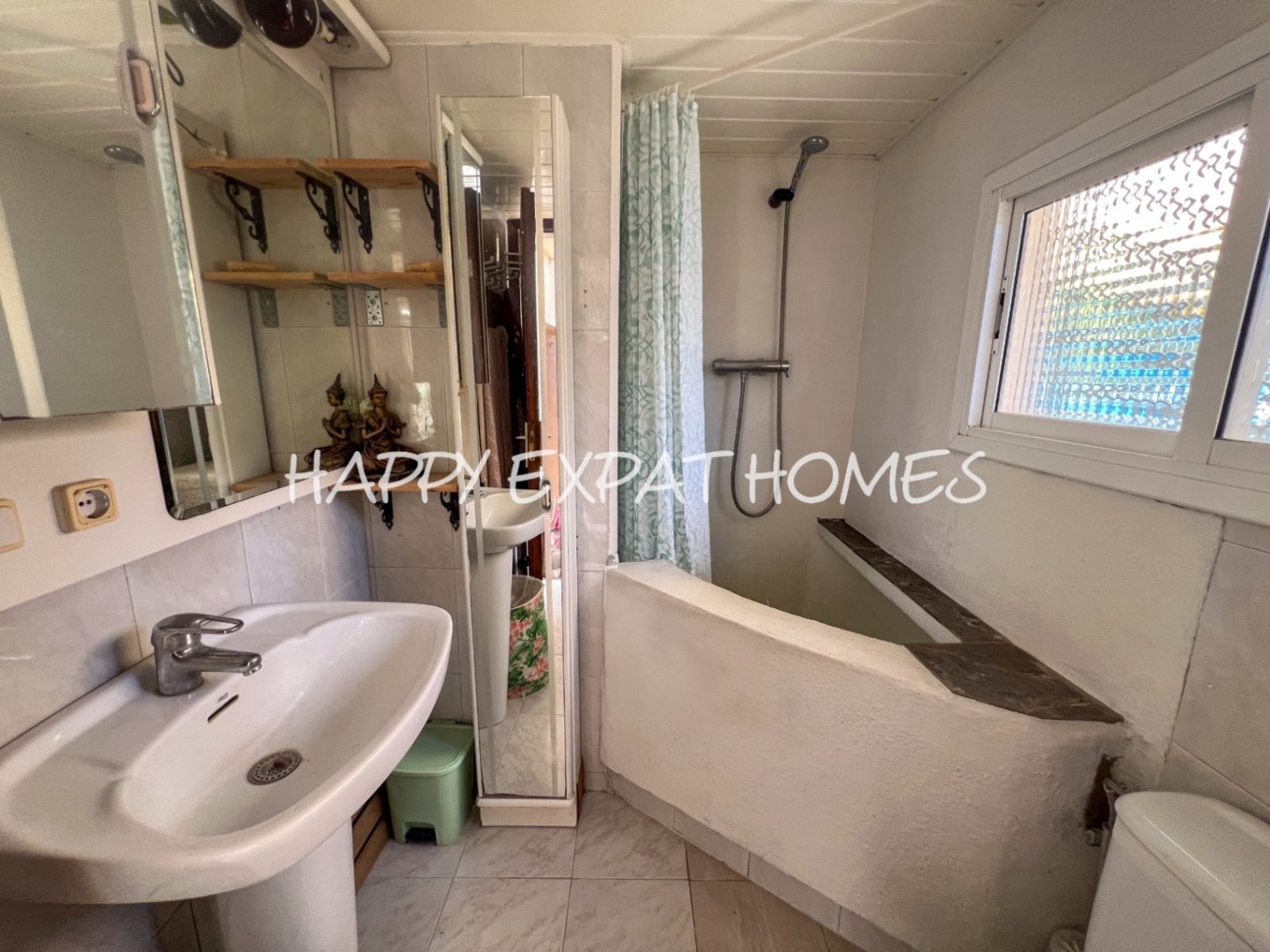 Für ein Paar oder eine alleinstehende Person, die das Leben in der Natur liebt und auf der Suche nach einem ganz besonderen und gemütlichen Ort ist, i