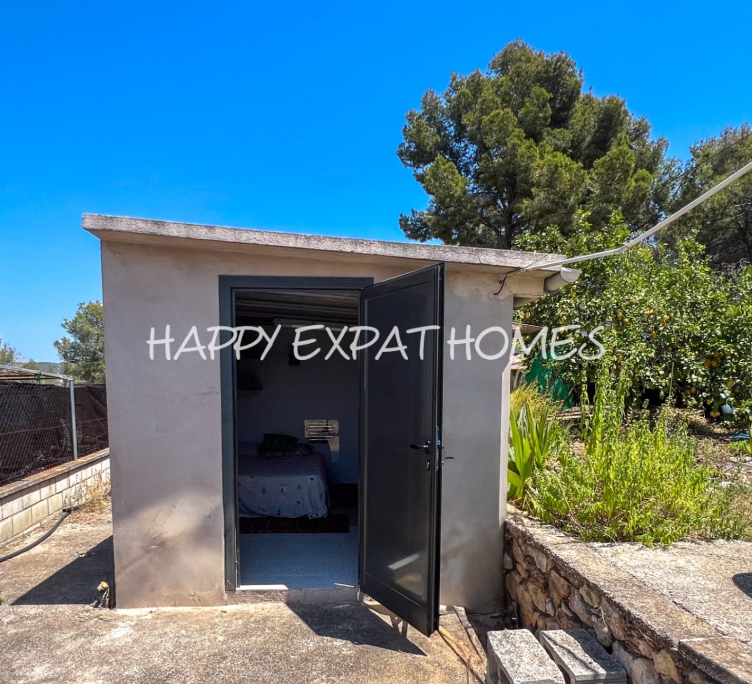 Für ein Paar oder eine alleinstehende Person, die das Leben in der Natur liebt und auf der Suche nach einem ganz besonderen und gemütlichen Ort ist, i